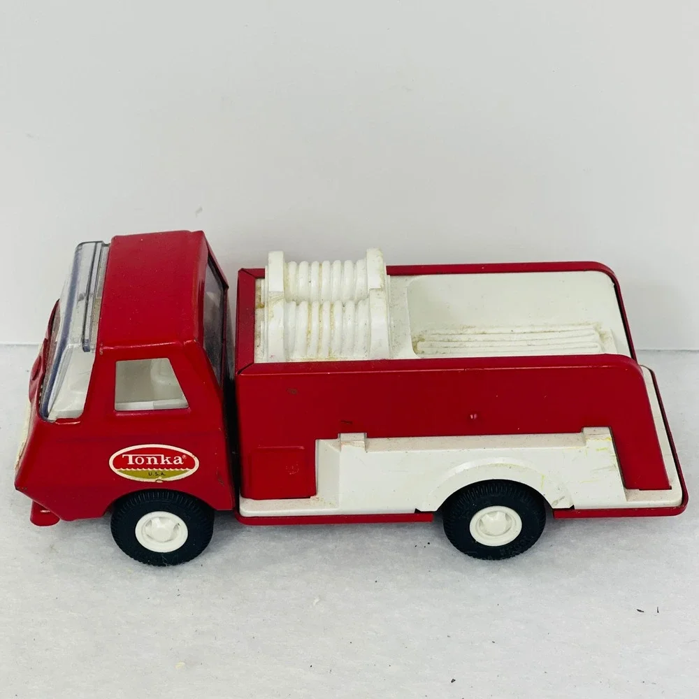 Vintage Tonka USA Pressed Steel Fire Truck Pumper Red White Toy Cabover 5 Inch